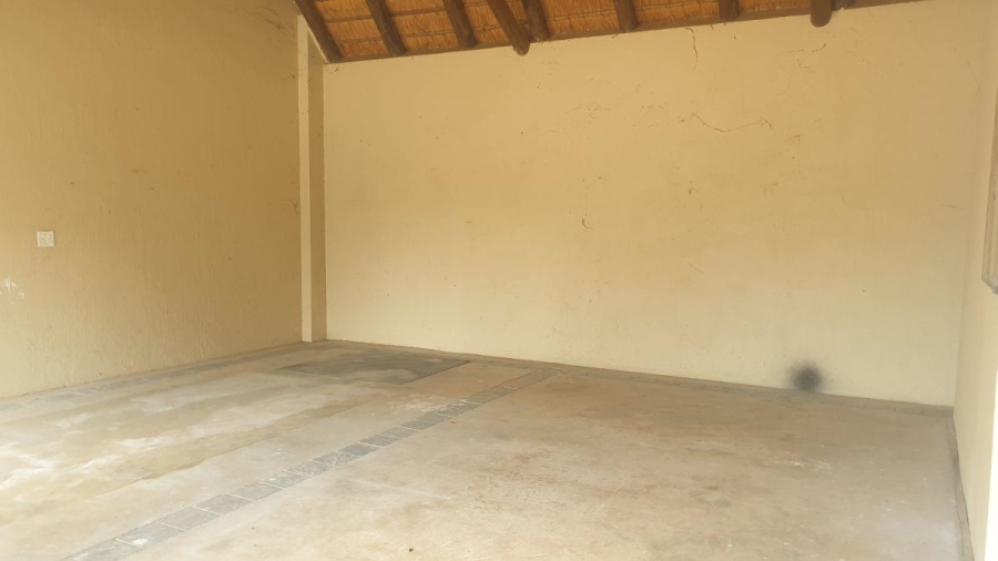 6 Bedroom Property for Sale in White River Mpumalanga