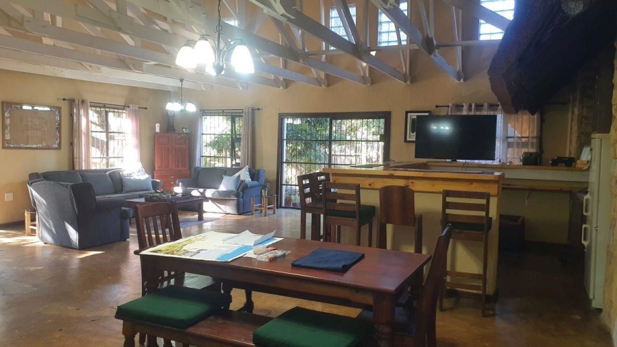 6 Bedroom Property for Sale in White River Mpumalanga