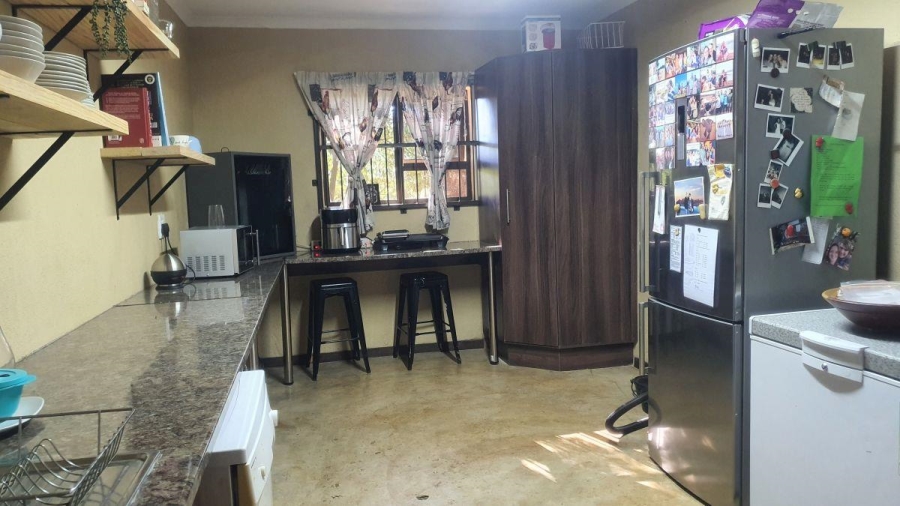 6 Bedroom Property for Sale in White River Mpumalanga