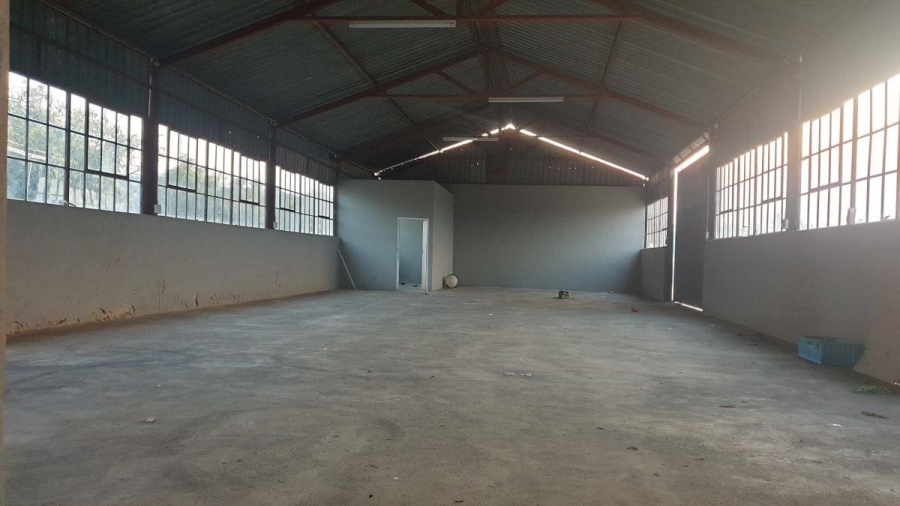 6 Bedroom Property for Sale in White River Mpumalanga