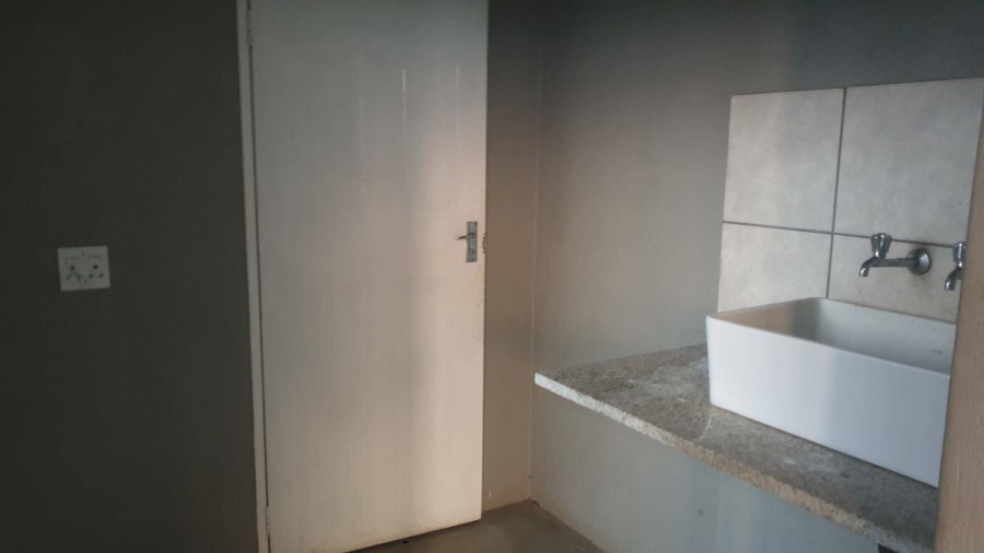 6 Bedroom Property for Sale in White River Mpumalanga