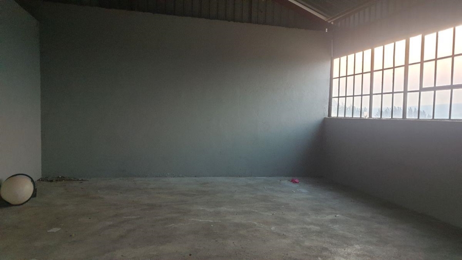 6 Bedroom Property for Sale in White River Mpumalanga