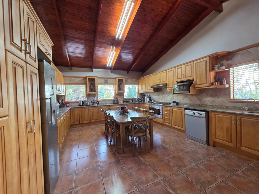 6 Bedroom Property for Sale in Nelspruit Mpumalanga