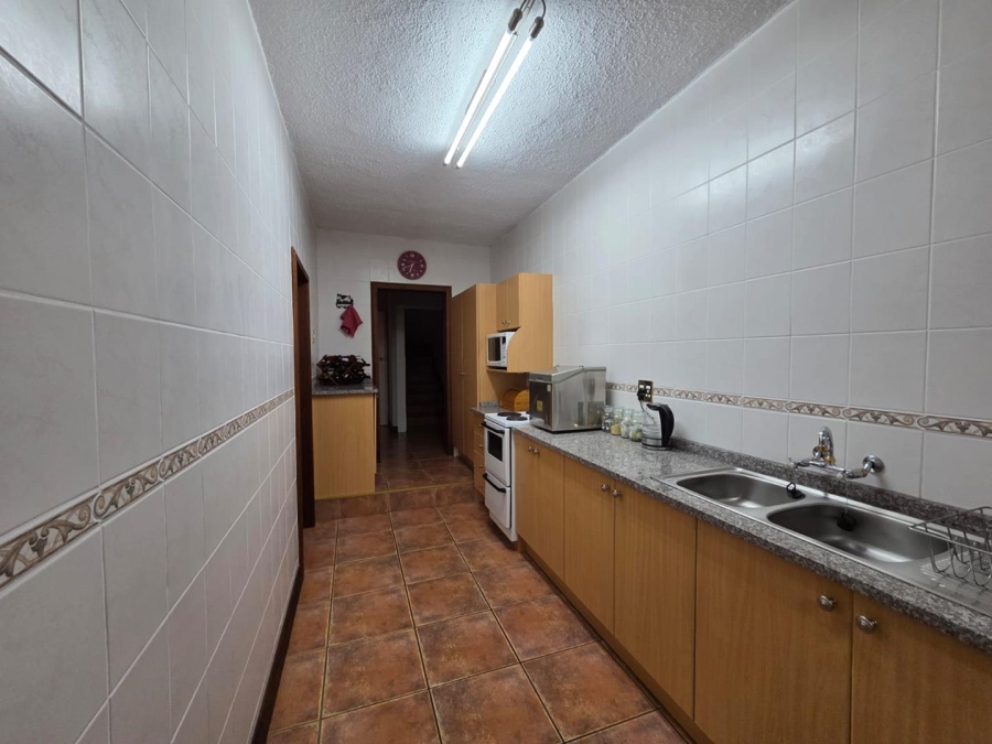 6 Bedroom Property for Sale in Nelspruit Mpumalanga
