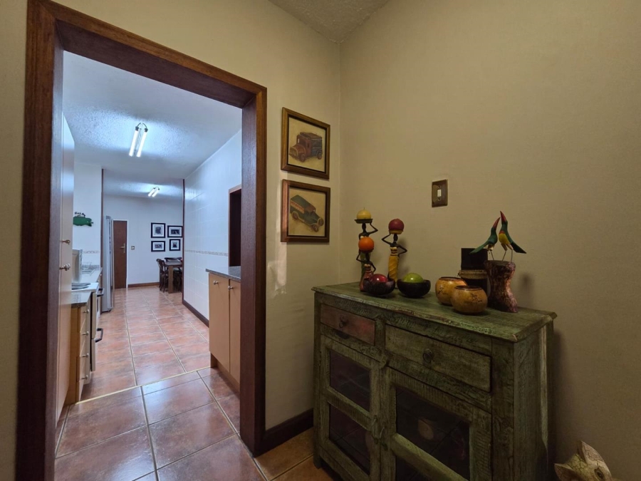 6 Bedroom Property for Sale in Nelspruit Mpumalanga