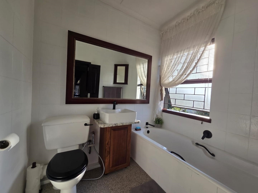 6 Bedroom Property for Sale in Nelspruit Mpumalanga