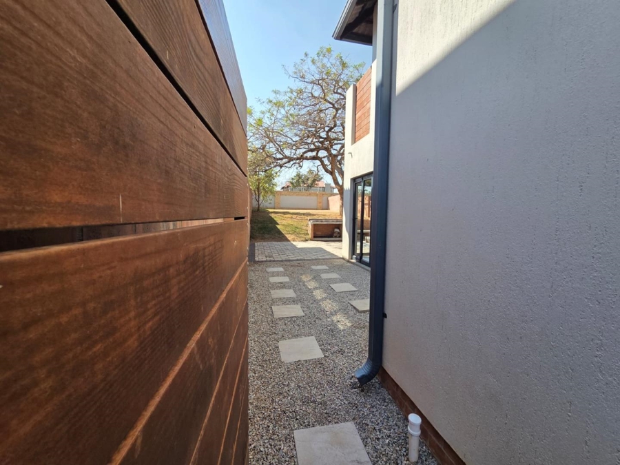 3 Bedroom Property for Sale in Stonehenge Mpumalanga