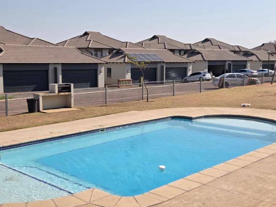 3 Bedroom Property for Sale in Stonehenge Mpumalanga