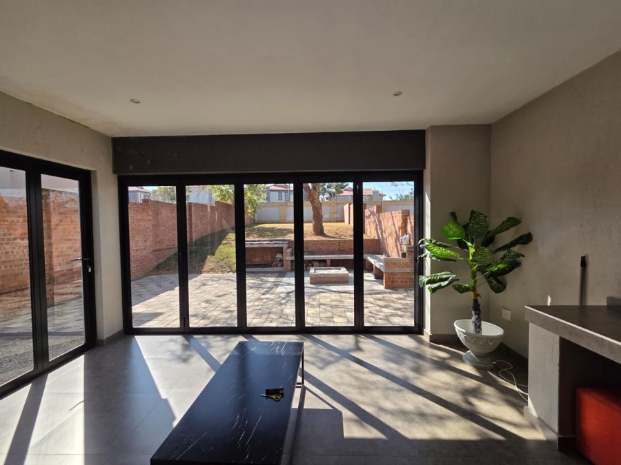 3 Bedroom Property for Sale in Stonehenge Mpumalanga