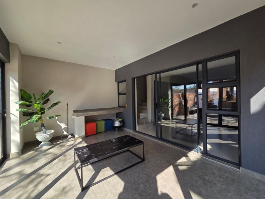 3 Bedroom Property for Sale in Stonehenge Mpumalanga