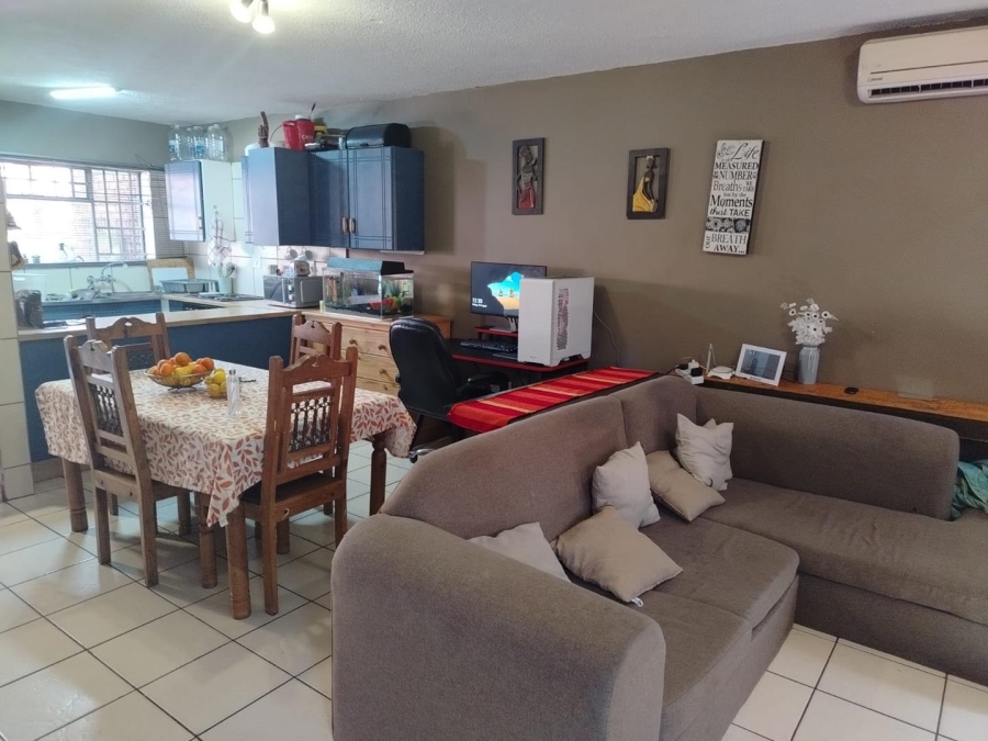 To Let 3 Bedroom Property for Rent in West Acres Mpumalanga
