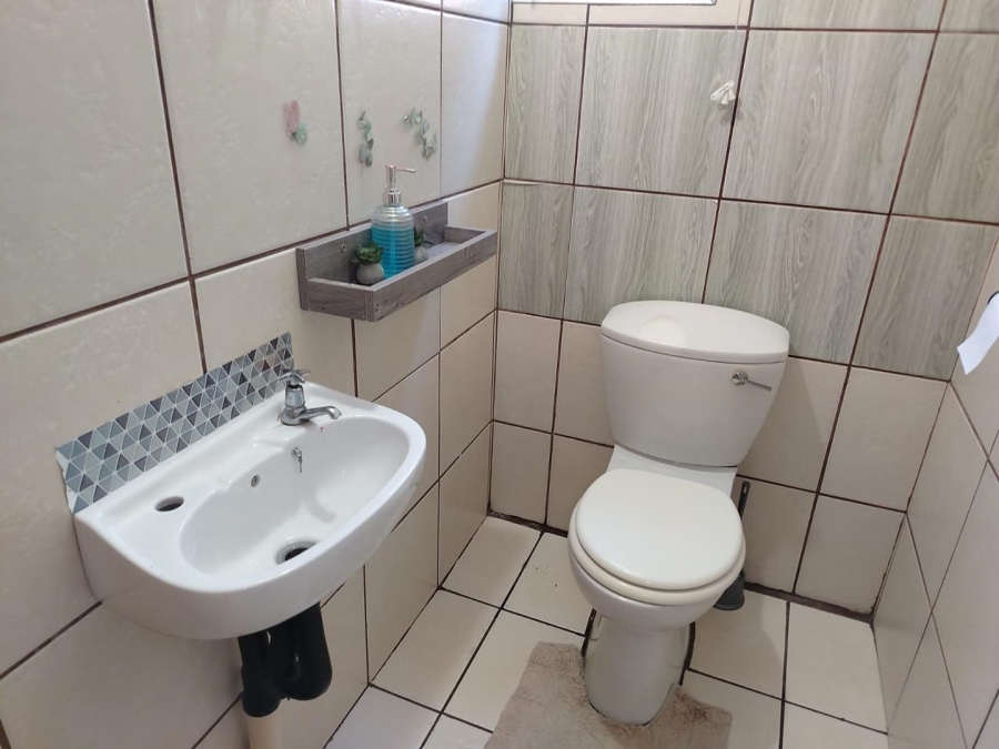 To Let 3 Bedroom Property for Rent in West Acres Mpumalanga