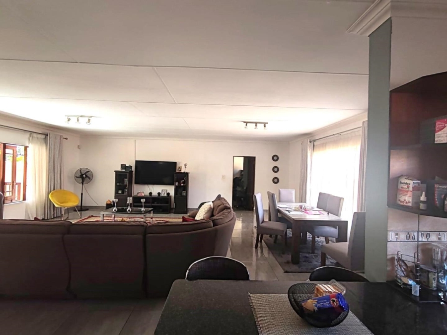 3 Bedroom Property for Sale in Stonehenge Mpumalanga