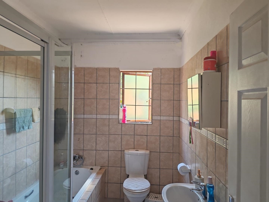 3 Bedroom Property for Sale in Stonehenge Mpumalanga