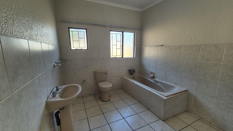 To Let 3 Bedroom Property for Rent in Kingsview Mpumalanga