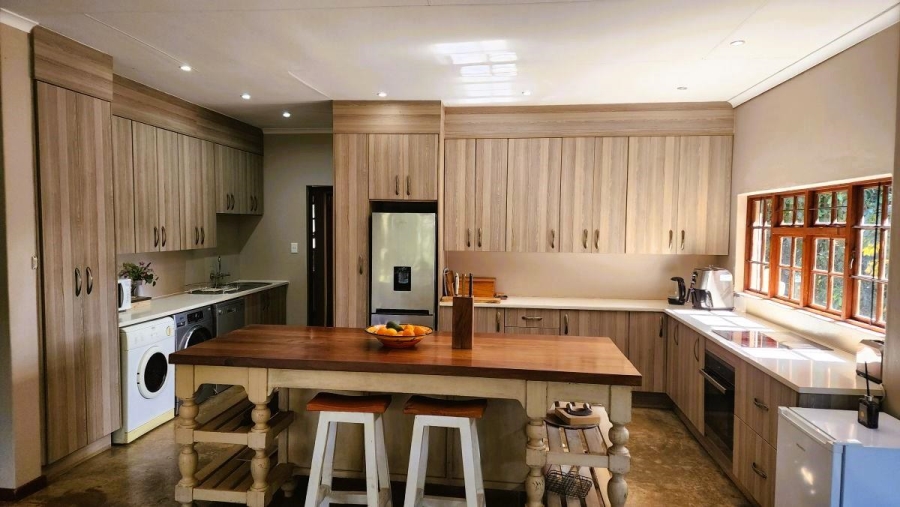 To Let 3 Bedroom Property for Rent in White River Mpumalanga