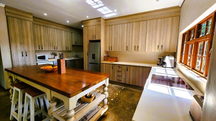 To Let 3 Bedroom Property for Rent in White River Mpumalanga