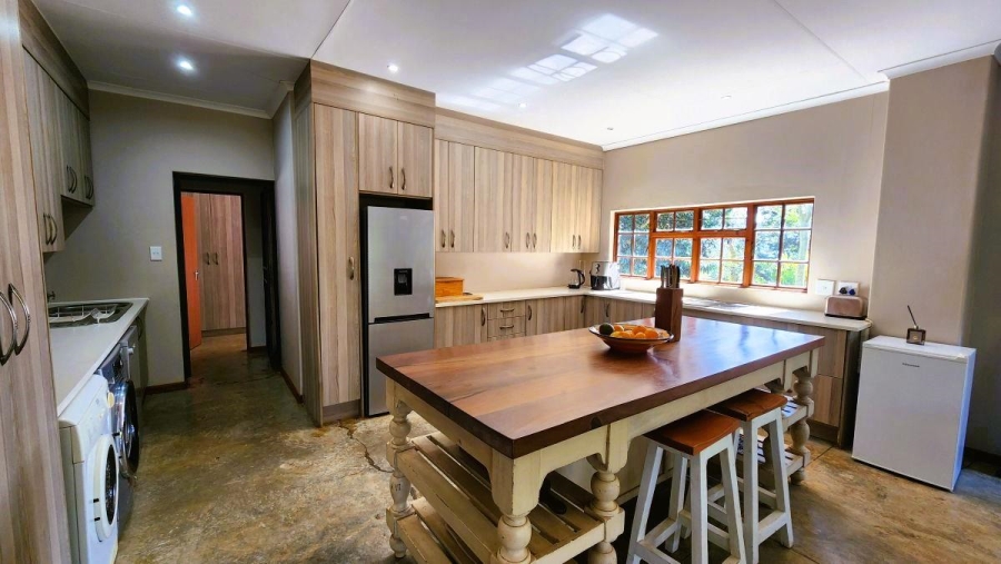 To Let 3 Bedroom Property for Rent in White River Mpumalanga