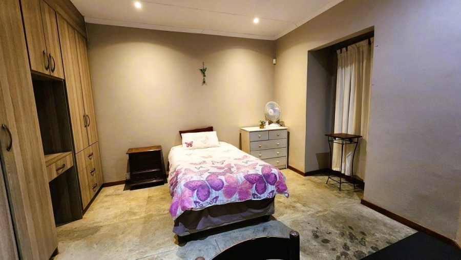 To Let 3 Bedroom Property for Rent in White River Mpumalanga