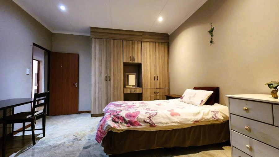 To Let 3 Bedroom Property for Rent in White River Mpumalanga