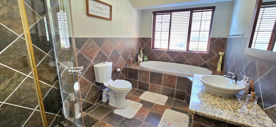 3 Bedroom Property for Sale in Sonheuwel Mpumalanga