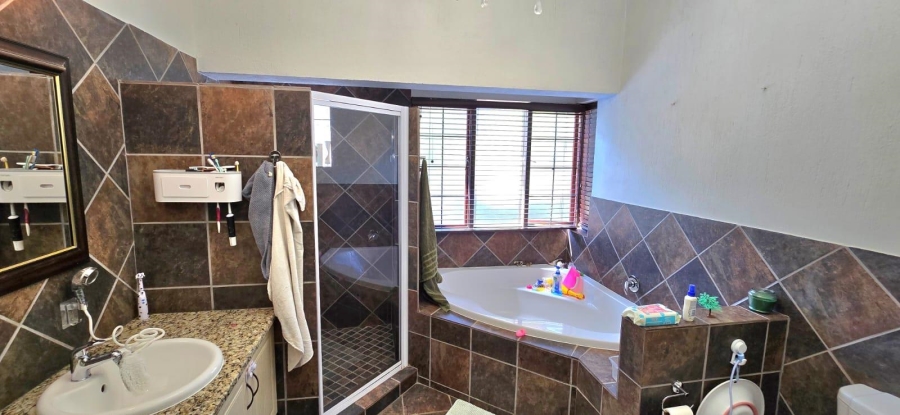 3 Bedroom Property for Sale in Sonheuwel Mpumalanga