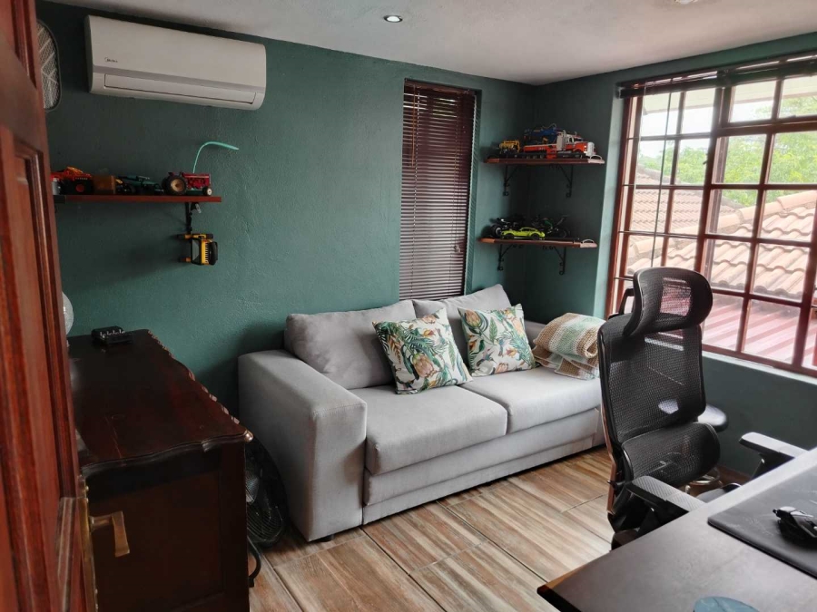 3 Bedroom Property for Sale in West Acres Mpumalanga