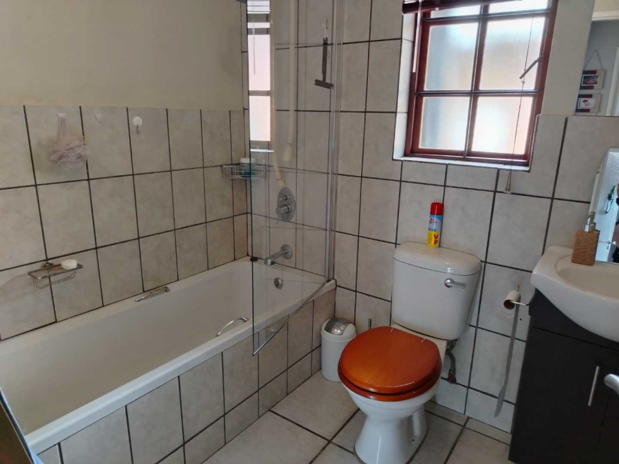 3 Bedroom Property for Sale in West Acres Mpumalanga