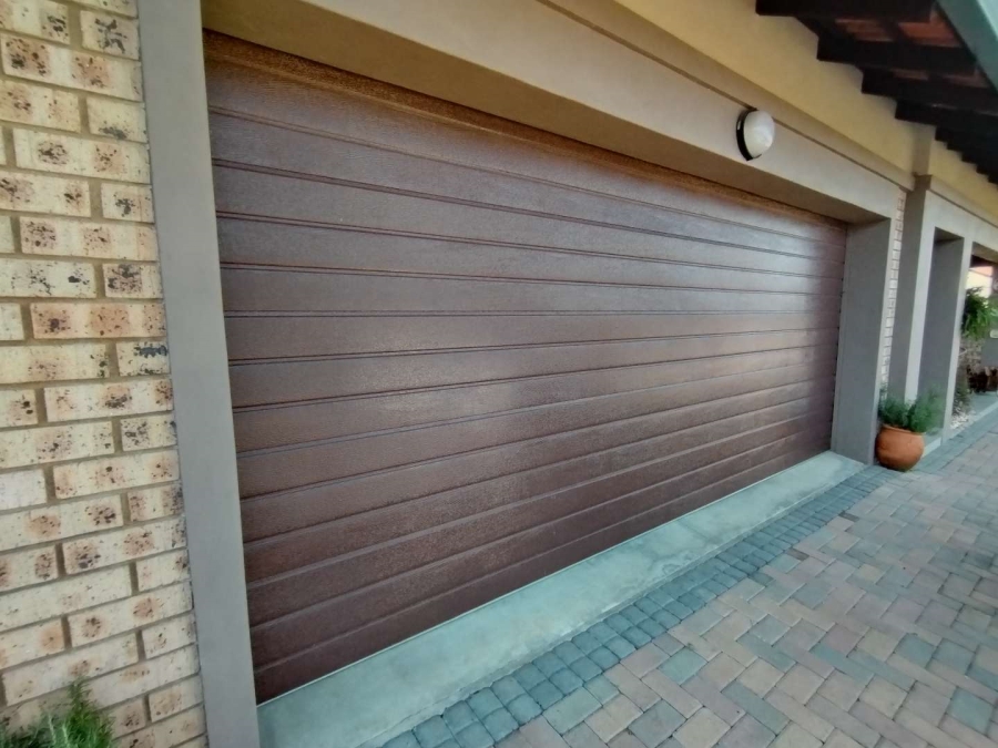 2 Bedroom Property for Sale in Bateleur Estate Mpumalanga