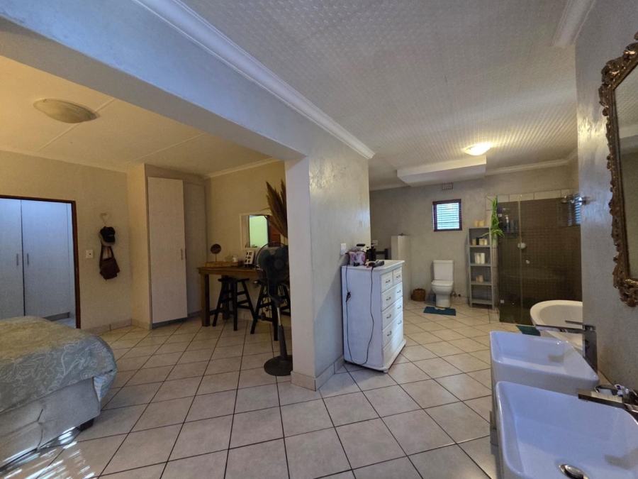 4 Bedroom Property for Sale in Nelspruit Mpumalanga