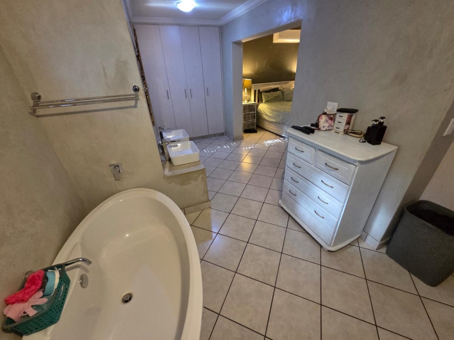4 Bedroom Property for Sale in Nelspruit Mpumalanga