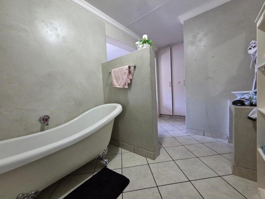 4 Bedroom Property for Sale in Nelspruit Mpumalanga