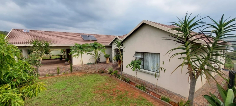 4 Bedroom Property for Sale in Ntulo Wildlife Estate Mpumalanga
