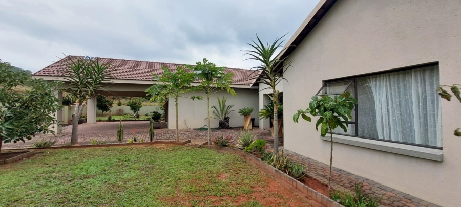 4 Bedroom Property for Sale in Ntulo Wildlife Estate Mpumalanga