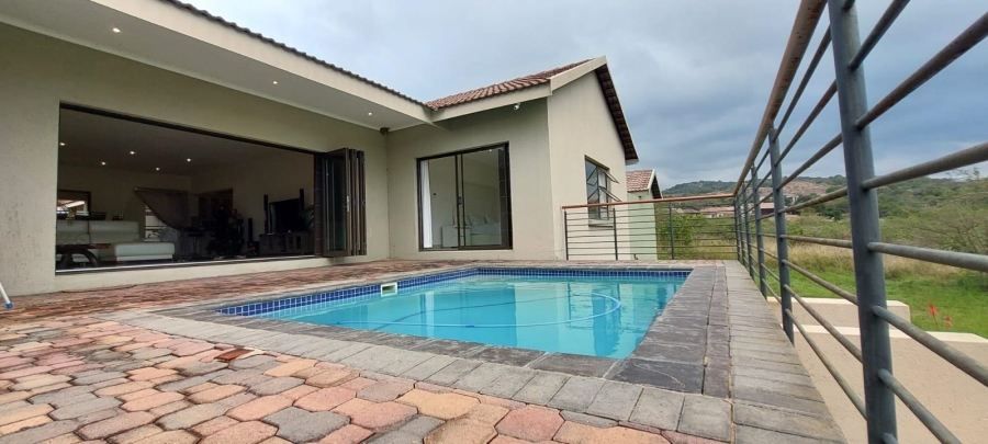 4 Bedroom Property for Sale in Ntulo Wildlife Estate Mpumalanga