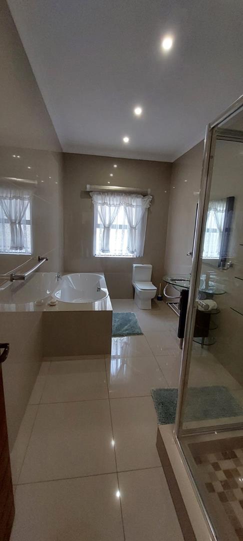 4 Bedroom Property for Sale in Ntulo Wildlife Estate Mpumalanga