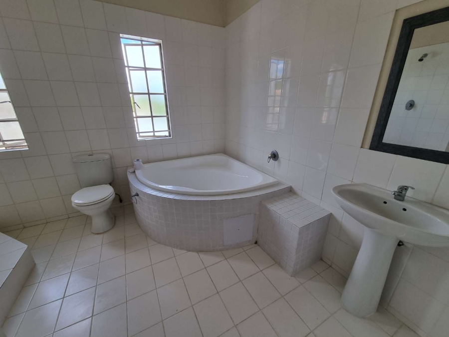 To Let 3 Bedroom Property for Rent in Stonehenge Mpumalanga