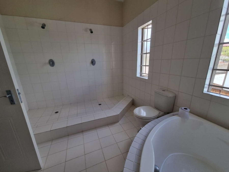To Let 3 Bedroom Property for Rent in Stonehenge Mpumalanga