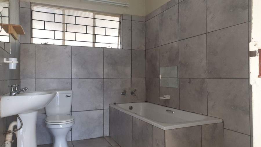 To Let 3 Bedroom Property for Rent in White River Mpumalanga