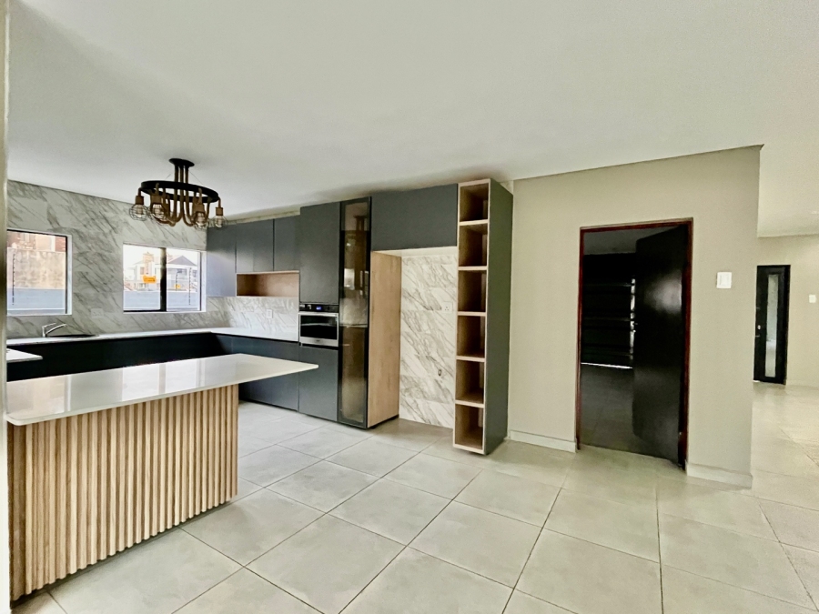 4 Bedroom Property for Sale in Aerorand Mpumalanga