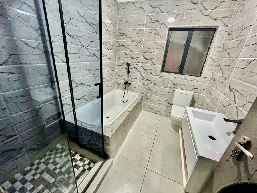 4 Bedroom Property for Sale in Aerorand Mpumalanga