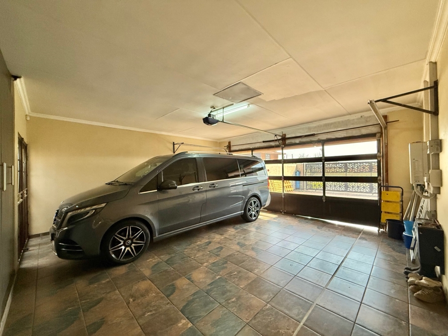 4 Bedroom Property for Sale in Aerorand Mpumalanga