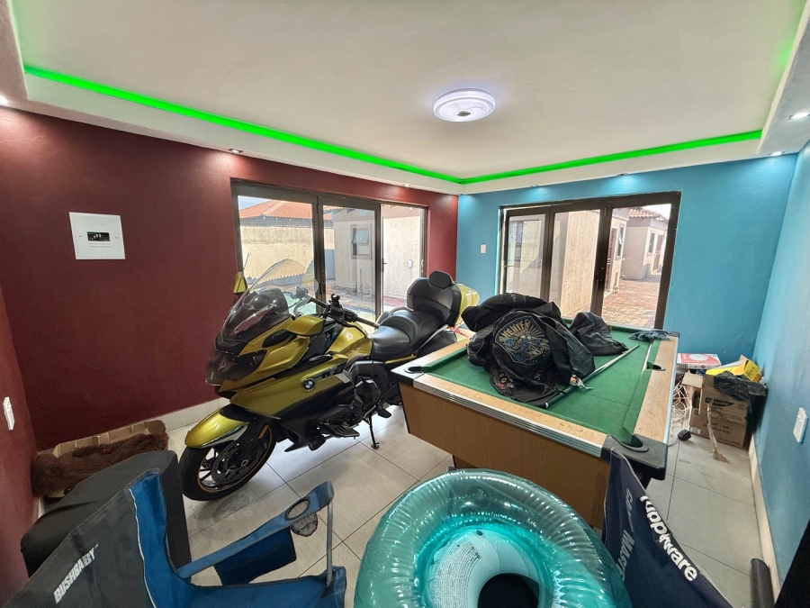 4 Bedroom Property for Sale in Aerorand Mpumalanga