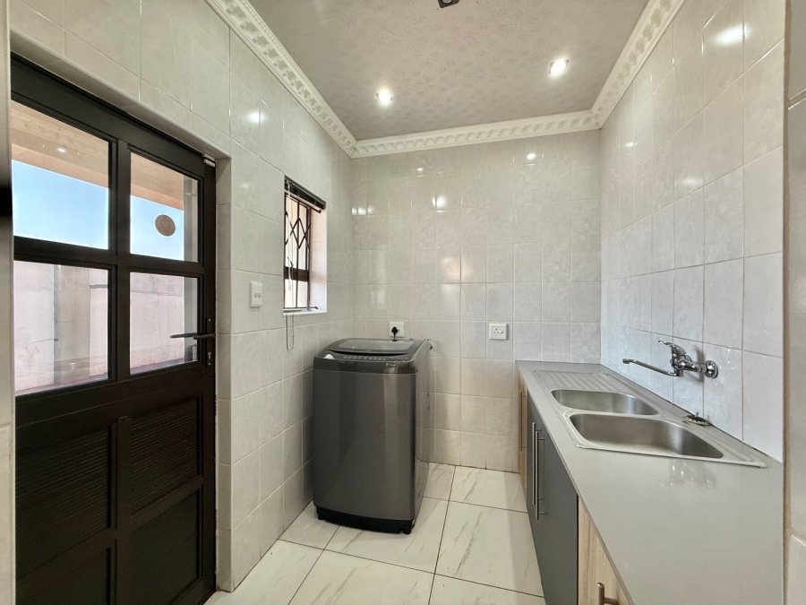 To Let 4 Bedroom Property for Rent in Aerorand Mpumalanga