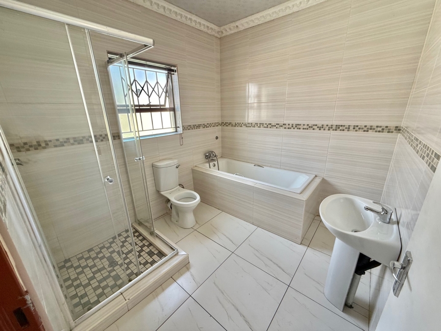 To Let 4 Bedroom Property for Rent in Aerorand Mpumalanga