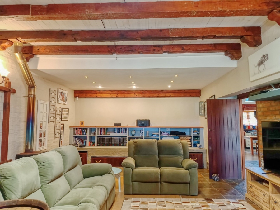 9 Bedroom Property for Sale in White River AH Mpumalanga