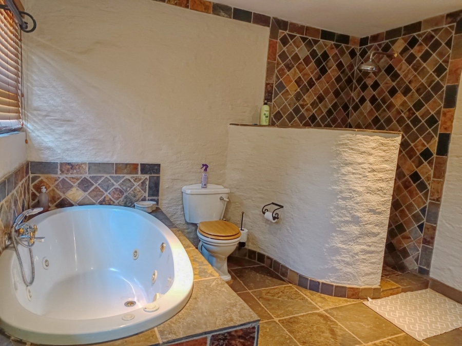 9 Bedroom Property for Sale in White River AH Mpumalanga
