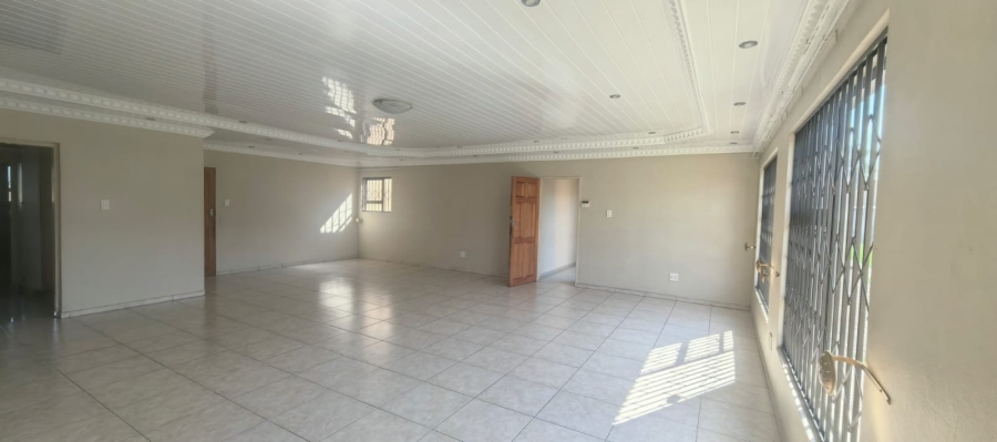 4 Bedroom Property for Sale in Die Heuwel Ext 4 Mpumalanga