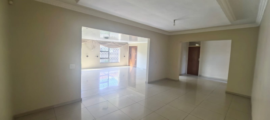 4 Bedroom Property for Sale in Die Heuwel Ext 4 Mpumalanga