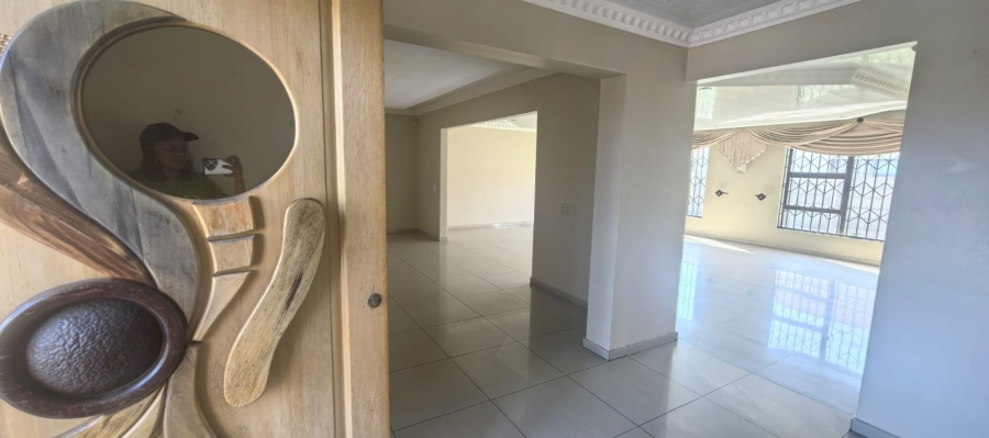 4 Bedroom Property for Sale in Die Heuwel Ext 4 Mpumalanga